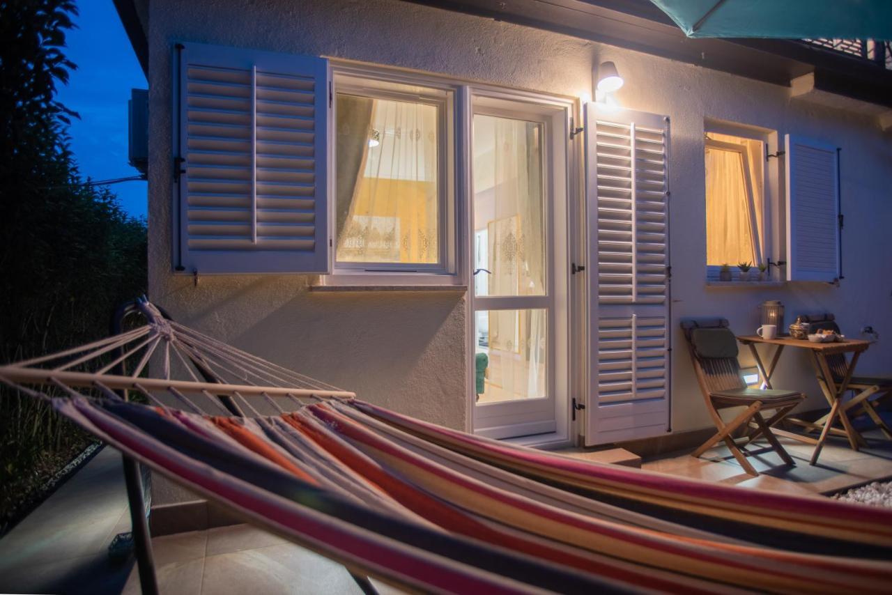 Wellness Studio D'Or - Exclusive New Apartment With Whirlpool, Sauna, Sunny Terrace, Private Parking Porec Esterno foto